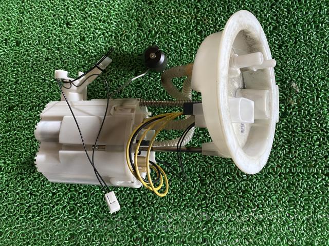 【中古】中古部品 BMW 1シリーズ 1S20 ﾌｭｰｴﾙﾎﾟﾝﾌﾟ 【3310190100-000255012820600】