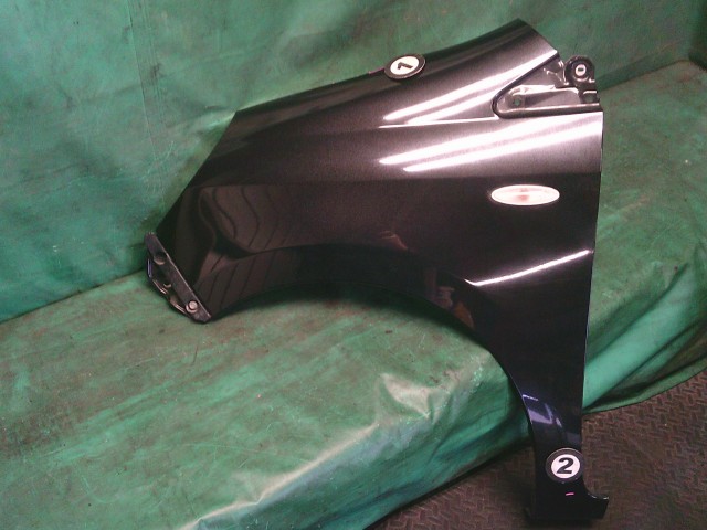 【中古】中古部品 ミライース LA300S 左ﾌﾛﾝﾄﾌｪﾝﾀﾞｰ 【3330990500-260323000310700】