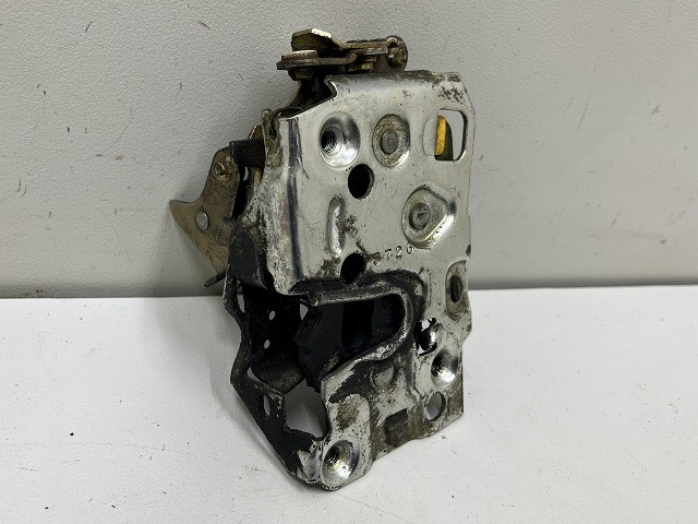 【中古】中古部品 シボレー アストロ CM14G 右フロントドアロックソレノイド 【3310070100-000090778364551】