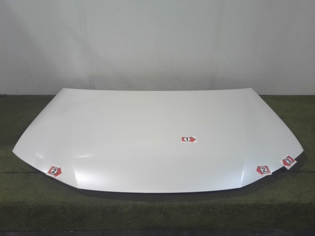 【中古】中古部品 レクサス HS ANF10 ﾎﾞﾝﾈｯﾄﾌｰﾄﾞ 【3310090100-202603006410500】