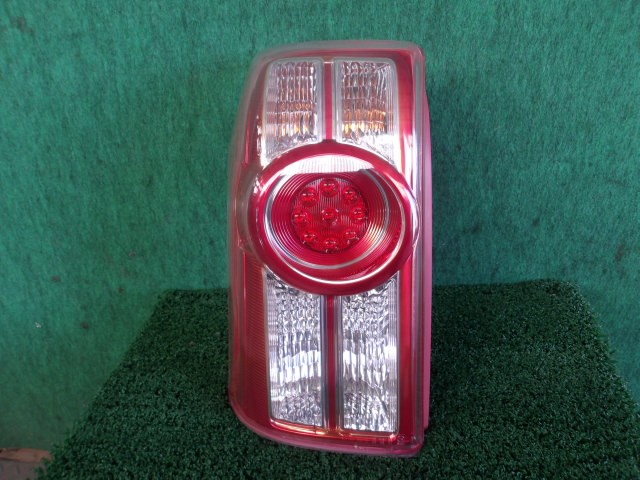 【中古】中古部品 ラウム NCZ20 左ﾃｰﾙﾗﾝﾌﾟ 【3310420000-000002414715600】