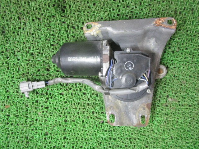 【中古】中古部品 いすゞ大型車 CYJ77B ﾌﾛﾝﾄﾜｲﾊﾟｰﾓｰﾀｰ 【3330540100-260207001361600】