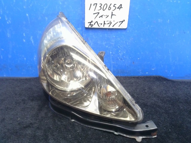 【中古】中古部品 フィット GD3 右ﾍｯﾄﾞﾗﾝﾌﾟ 【3310220100-001404933810800】