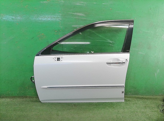 【中古】中古部品 クラウン GRS204 左ﾌﾛﾝﾄﾄﾞｱ 【3330150100-000026306313200】｜e-cleマート