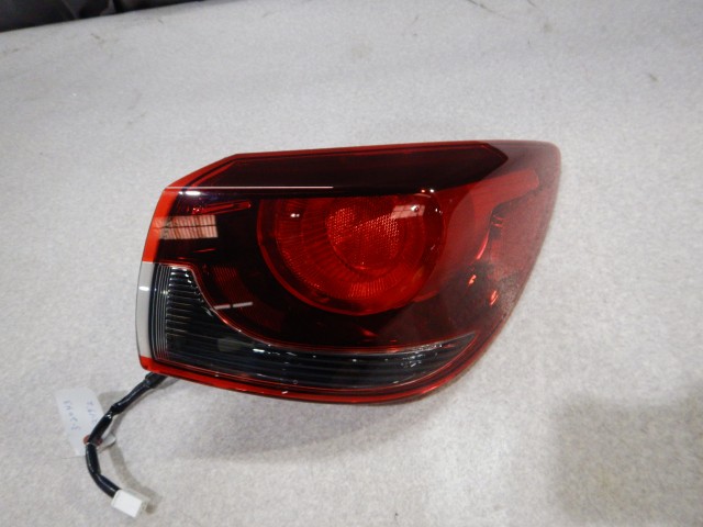 【中古】中古部品 ＭＡＺＤＡ２ DJLFS 右ﾃｰﾙﾗﾝﾌﾟ 【3330810100-260324000615500】