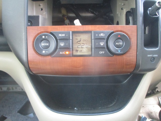 【中古】中古部品 セレナ C25 A/Cｽｲｯﾁﾊﾟﾈﾙ 【3500080000-260115000860900】