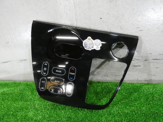 【中古】中古部品 ｅＫスペース B11A A/Cｽｲｯﾁﾊﾟﾈﾙ 【3260250000-000026033560900】