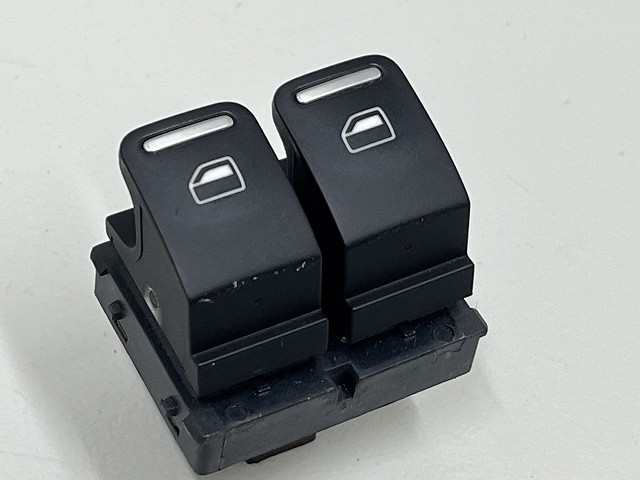 【中古】中古部品 VW ザ・ビートル 16CBZ ﾊﾟﾜｰｳｲﾝﾄﾞｳｽｲｯﾁ 【3310070100-0000Y0774661900】