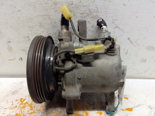 【中古】中古部品 ハイゼット S201P A/Cコンプレッサー 【3310160100-000004507360700】