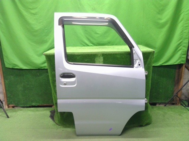 【中古】中古部品 クリッパー U71V 右ﾌﾛﾝﾄﾄﾞｱ 【3310200100-000022701813100】