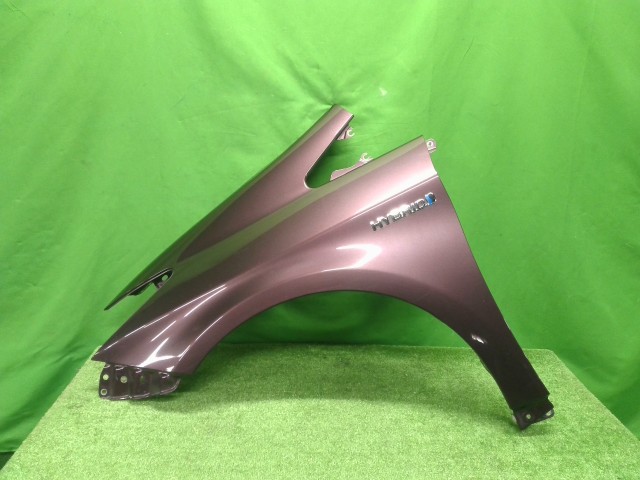 【中古】中古部品 プリウス ZVW30 左ﾌﾛﾝﾄﾌｪﾝﾀﾞｰ 【3310200100-000022681210700】