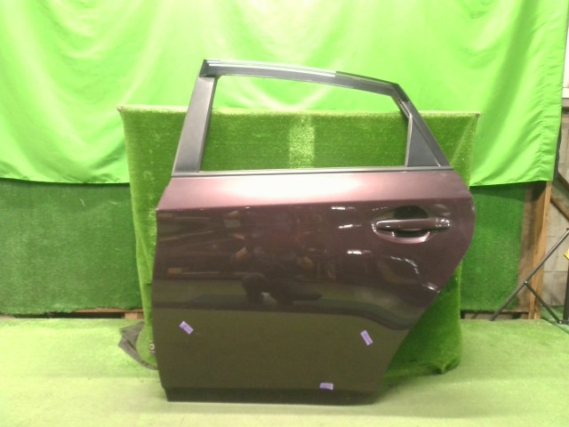 【中古】中古部品 プリウス ZVW30 左ﾘｱﾄﾞｱ 【3310200100-000022681213400】