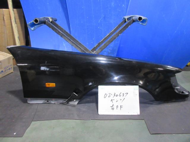 【中古】中古部品 ベンツ Sクラス 140051 右ﾌﾛﾝﾄﾌｪﾝﾀﾞｰ 【3310220100-000560514710600】 17,028円