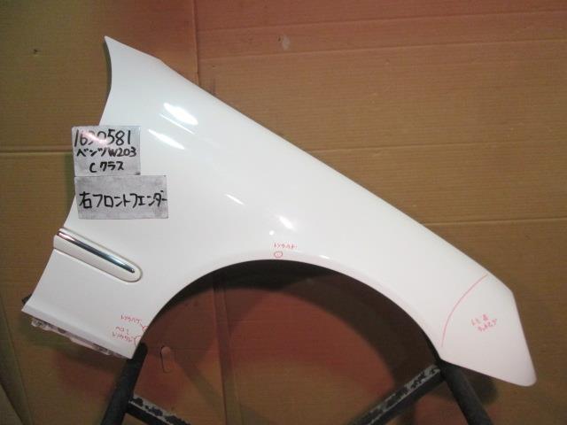 【中古】中古部品 ベンツ Cクラス 203064 右ﾌﾛﾝﾄﾌｪﾝﾀﾞｰ 【3310220100-001309840810600】