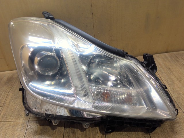 【中古】中古部品 クラウン GRS200 右ﾍｯﾄﾞﾗﾝﾌﾟ 【3310390100-260205000310800】