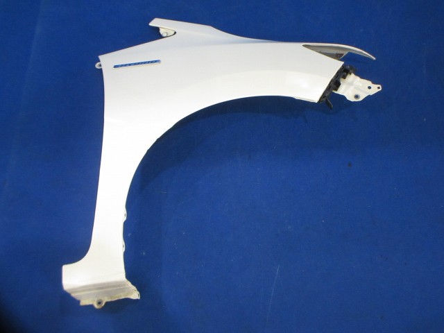 【中古】中古部品 フィット GP5 右ﾌﾛﾝﾄﾌｪﾝﾀﾞｰ 【3310590000-202510068010600】