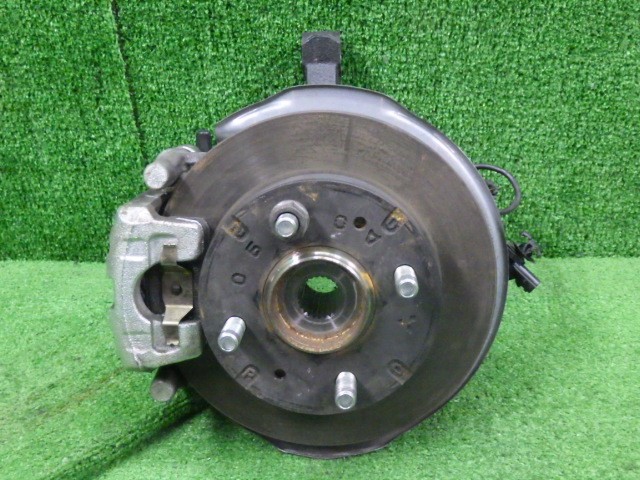 【中古】中古部品 ｅＫワゴン B36W 左ﾌﾛﾝﾄﾅｯｸﾙﾊﾌﾞ 【3330250100-000000927544340】