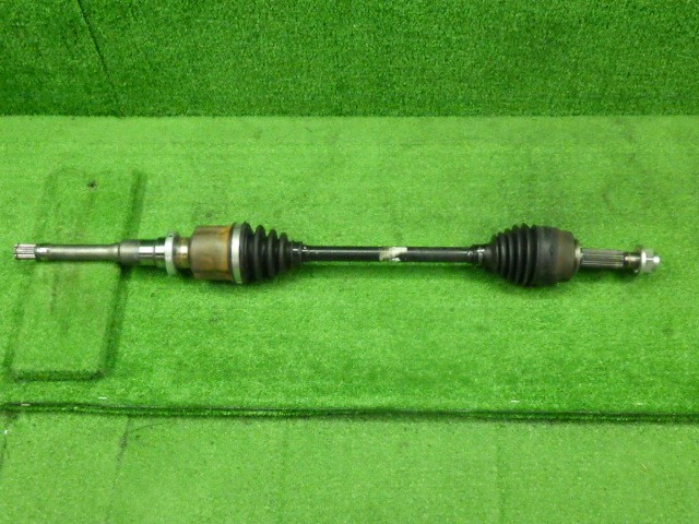 【中古】中古部品 ｅＫワゴン B36W 右ﾌﾛﾝﾄﾄﾞﾗｲﾌﾞｼｬﾌﾄ 【3330250100-000000927542100】