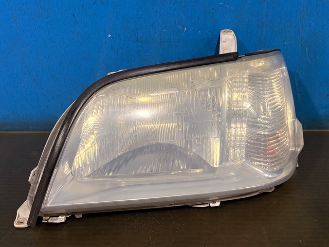 【中古】中古部品 クラウン GS171 左ﾍｯﾄﾞﾗﾝﾌﾟ 【3330530100-000005543410900】