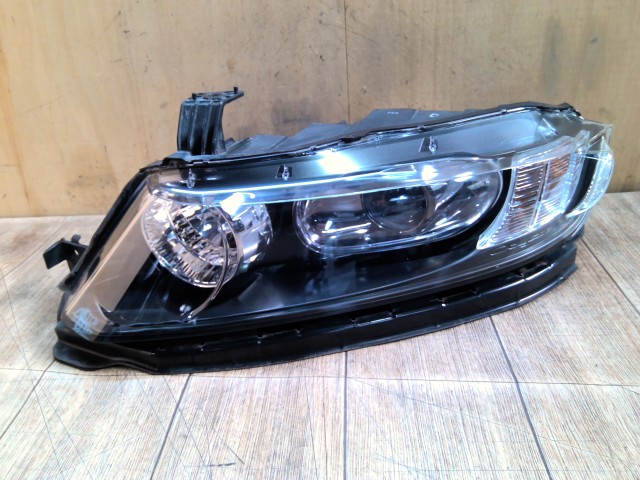【中古】中古部品 オデッセイ RB1 左ﾍｯﾄﾞﾗﾝﾌﾟ 【3310390100-260219000710900】