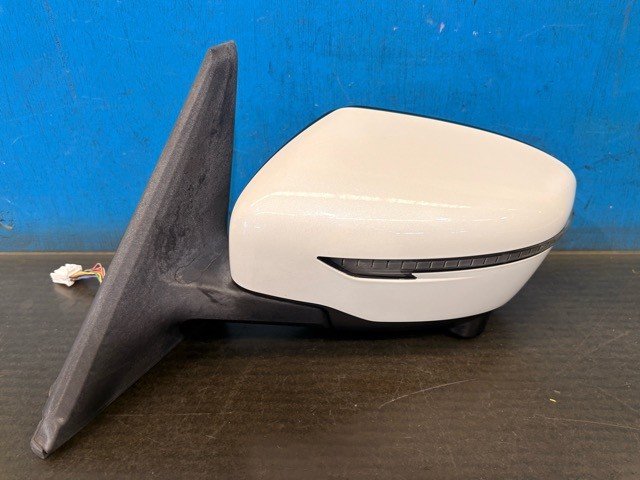 【中古】中古部品 ランディ SGC27 左ｻｲﾄﾞﾐﾗｰ 【3330530100-000005546113600】