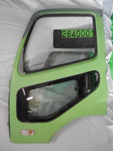 【中古】中古部品 ファイター FK62FZ 左ﾌﾛﾝﾄﾄﾞｱ 【3310040100-000264000113200】