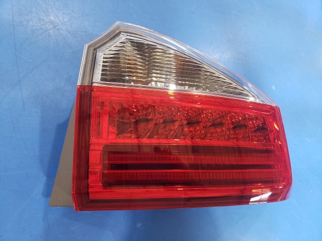 【中古】中古部品 グレイス GM4 右ﾃｰﾙﾗﾝﾌﾟ 【3310590000-202601001715500】