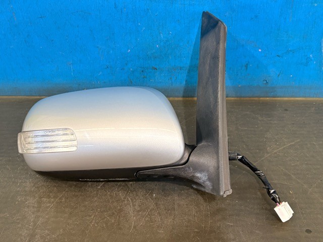 【中古】中古部品 アイシス ANM10W 右ｻｲﾄﾞﾐﾗｰ 【3330530100-000005543213500】