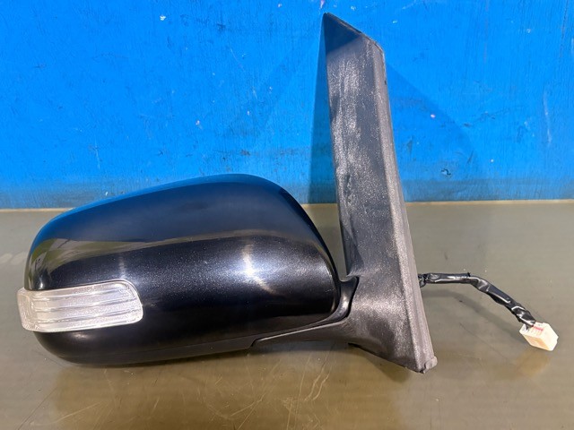 【中古】中古部品 アイシス ZGM11W 右ｻｲﾄﾞﾐﾗｰ 【3330530100-000005548613500】
