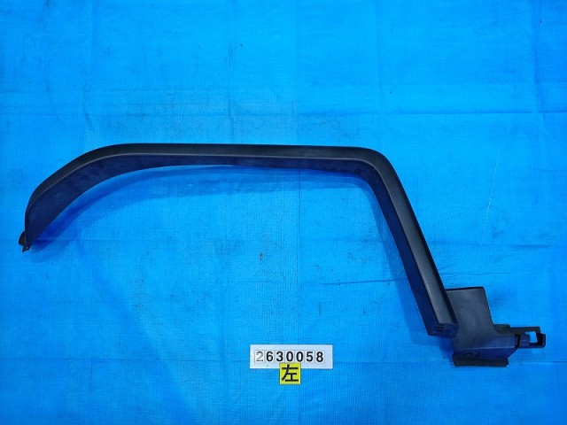 【中古】中古部品 FJクルーザー GSJ15W 左ﾌﾛﾝﾄｵｰﾊﾞｰﾌｪﾝﾀﾞｰ 【3310040100-000263005810760】