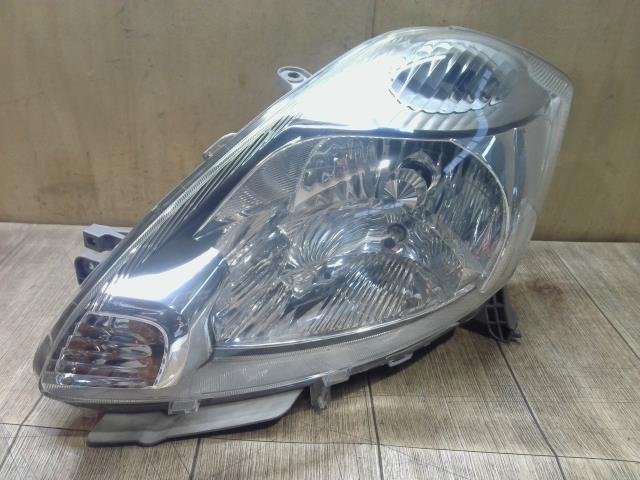 【中古】中古部品 パッソ KGC10 左ﾍｯﾄﾞﾗﾝﾌﾟ 【3310390100-260128001710900】