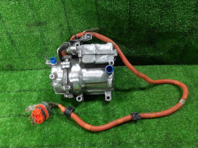 【中古】中古部品 アウトランダー GG2W A/Cｺﾝﾌﾟﾚｯｻｰ 【3330420100-260317000260700】 24,170円