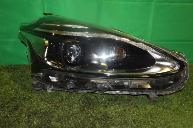 【中古】中古部品 シエンタ NHP170G 右ﾍｯﾄﾞﾗﾝﾌﾟ 【3330950100-000052551010800】