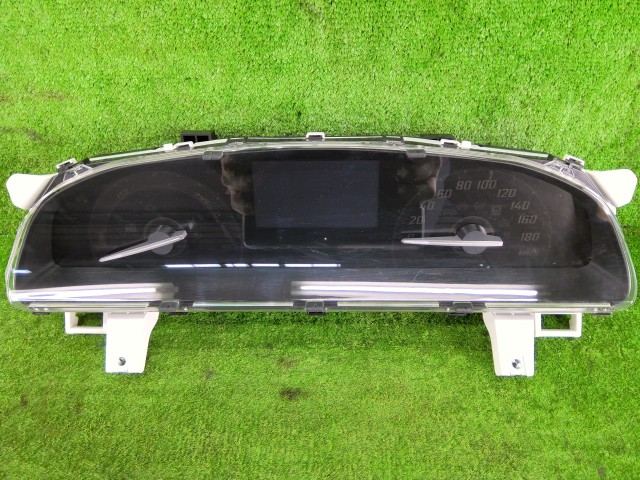 【中古】中古部品 シエンタ NHP170G ｽﾋﾟｰﾄﾞﾒｰﾀｰ 【3330990100-260210000461400】