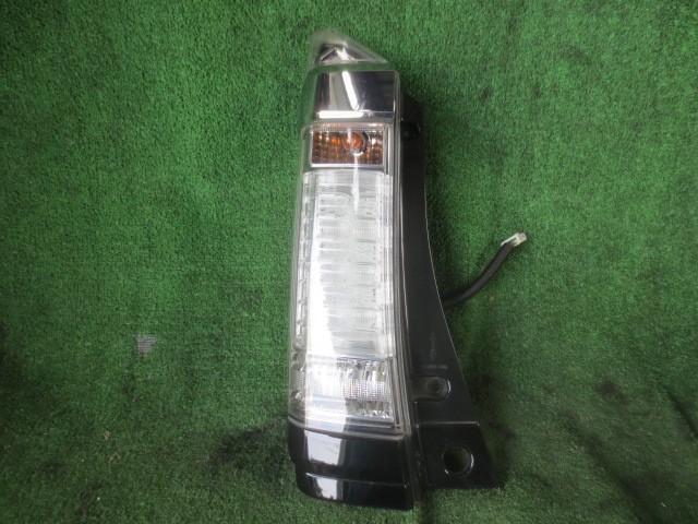 【中古】中古部品 Ｎ－ＢＯＸ JF1 左ﾃｰﾙﾗﾝﾌﾟ 【3340240100-202600001915600】