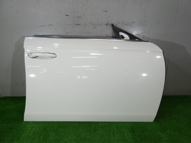 【中古】中古部品 ベンツ CLSクラス 219356C 右ﾌﾛﾝﾄﾄﾞｱ 【3260250000-000026032913100】