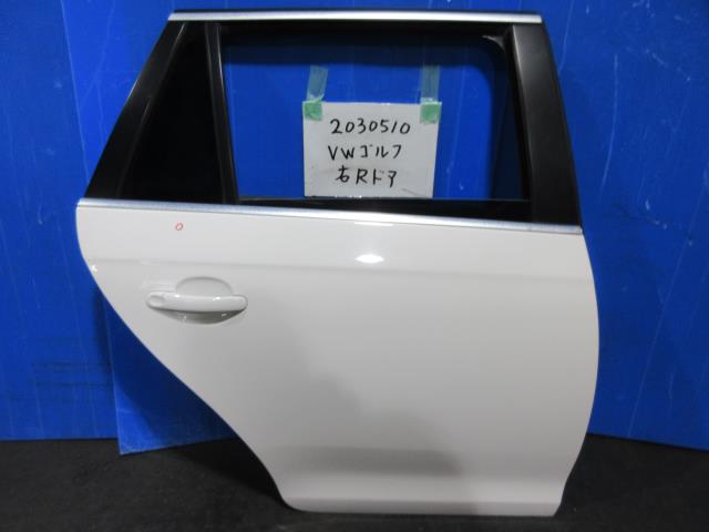 【中古】中古部品 VW ゴルフ 1KCAV 右リアドア 【3310220100-001649566113300】