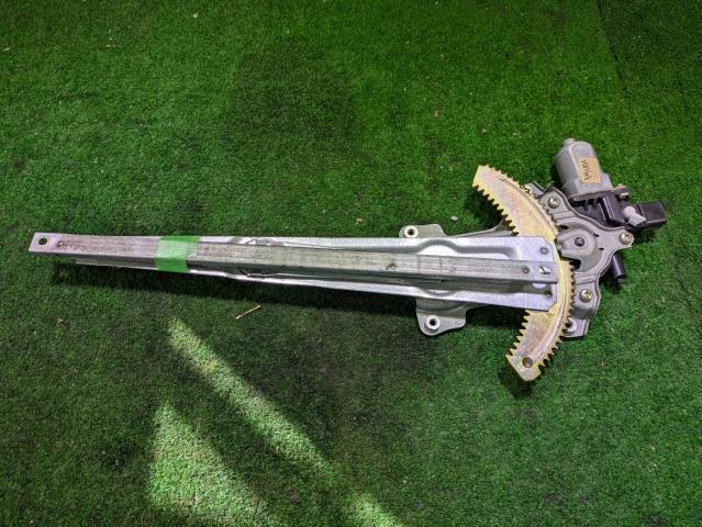 【中古】中古部品 ｅＫワゴン H81W 右ﾌﾛﾝﾄﾄﾞｱﾚｷﾞｭﾚｰﾀ･ﾓｰﾀｰ 【3310080100-260218000113120】