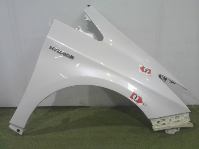 【中古】中古部品 プリウス ZVW30 右ﾌﾛﾝﾄﾌｪﾝﾀﾞｰ 【3310090100-202603092210600】