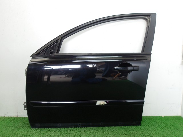 【中古】中古部品 ボルボ 50シリーズ MB5244 左ﾌﾛﾝﾄﾄﾞｱ 【3310250100-000263008913200】