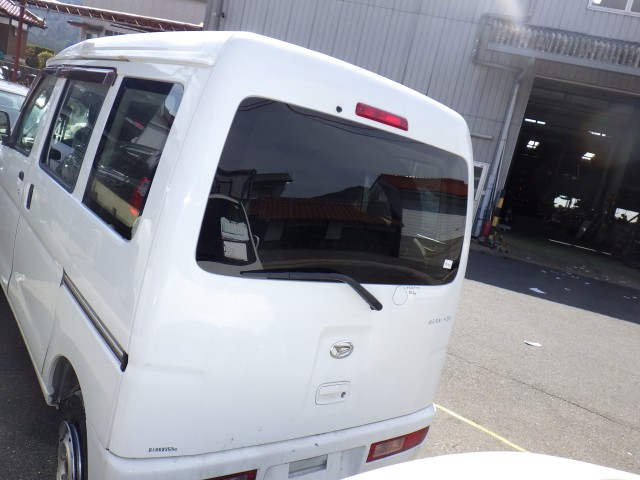 【中古】中古部品 ハイゼット S331V ﾊﾞｯｸﾄﾞｱ 【3331010800-000024074415800】