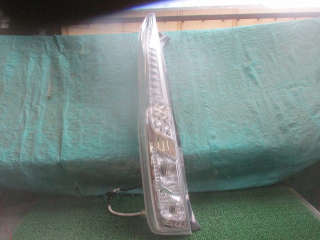 【中古】中古部品 ムーヴ LA100S 左ﾃｰﾙﾗﾝﾌﾟ 【3500080000-260321000715600】 7,468円