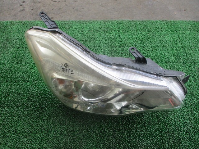 【中古】中古部品 インプレッサ GP3 右ﾍｯﾄﾞﾗﾝﾌﾟ 【3310190100-000255015210800】