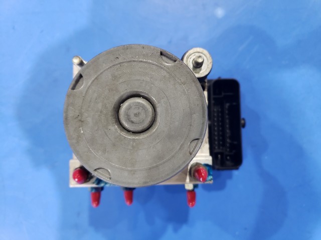 【中古】中古部品 バモス HM2 ABSｱｸﾁｭｴｰﾀｰ 【3310590000-202603085342500】