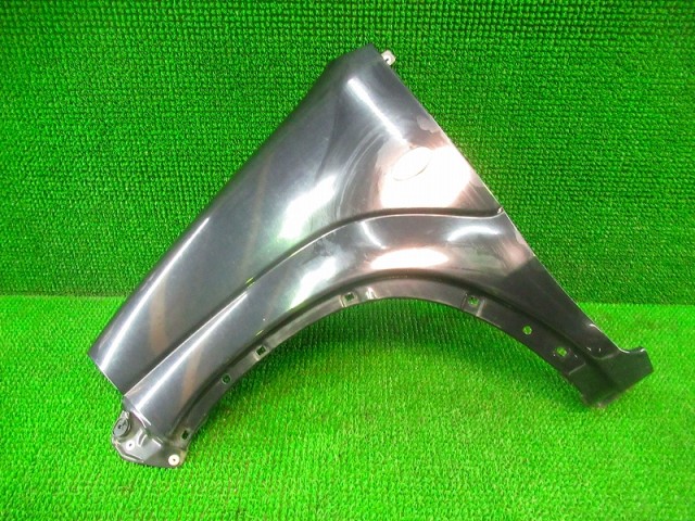 【中古】中古部品 ＫＥＩ HN22S 左ﾌﾛﾝﾄﾌｪﾝﾀﾞｰ 【3330210100-000038066410700】