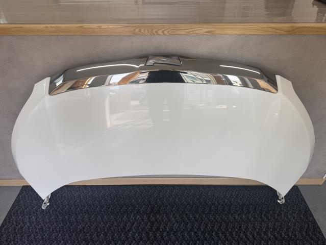 【中古】中古部品 ノア ZRR75W ﾎﾞﾝﾈｯﾄﾌｰﾄﾞ 【3330440100-260401000110500】