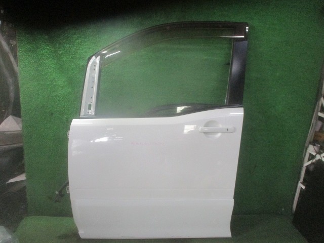【中古】中古部品 セレナ CC25 左ﾌﾛﾝﾄﾄﾞｱ 【3500080000-260312000313200】