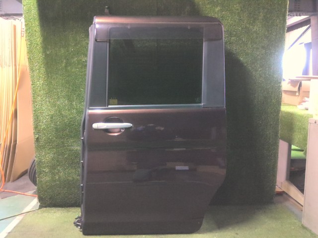 【中古】中古部品 タント LA600S 左ﾘｱﾄﾞｱ 【3260460000-260327000113400】