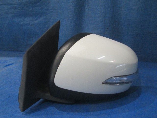 【中古】中古部品 ミライース LA300S 左ｻｲﾄﾞﾐﾗｰ 【3310160100-000004515213600】