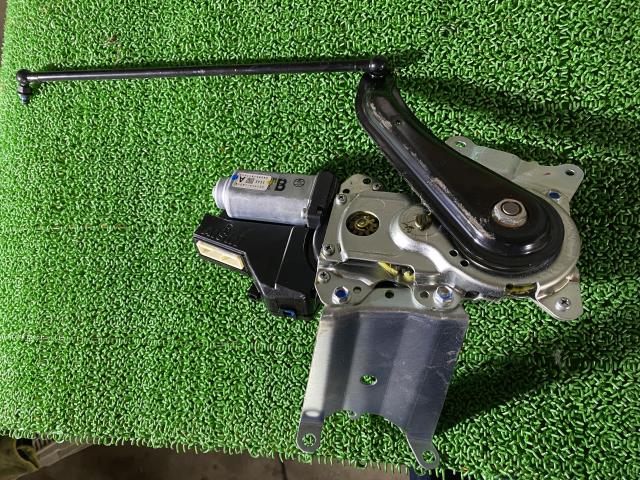 【中古】中古部品 アウトランダー GG2W ﾊﾟﾜｰﾄﾗﾝｸ･ﾊﾞｯｸﾄﾞｱﾓｰﾀｰ 【3310190100-000255014866000】 6,521円